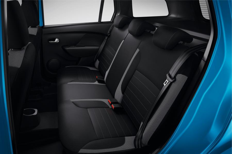 Интерьер Dacia Logan MCV Stepway 2017 года  (WW) (фото 36 из 53)